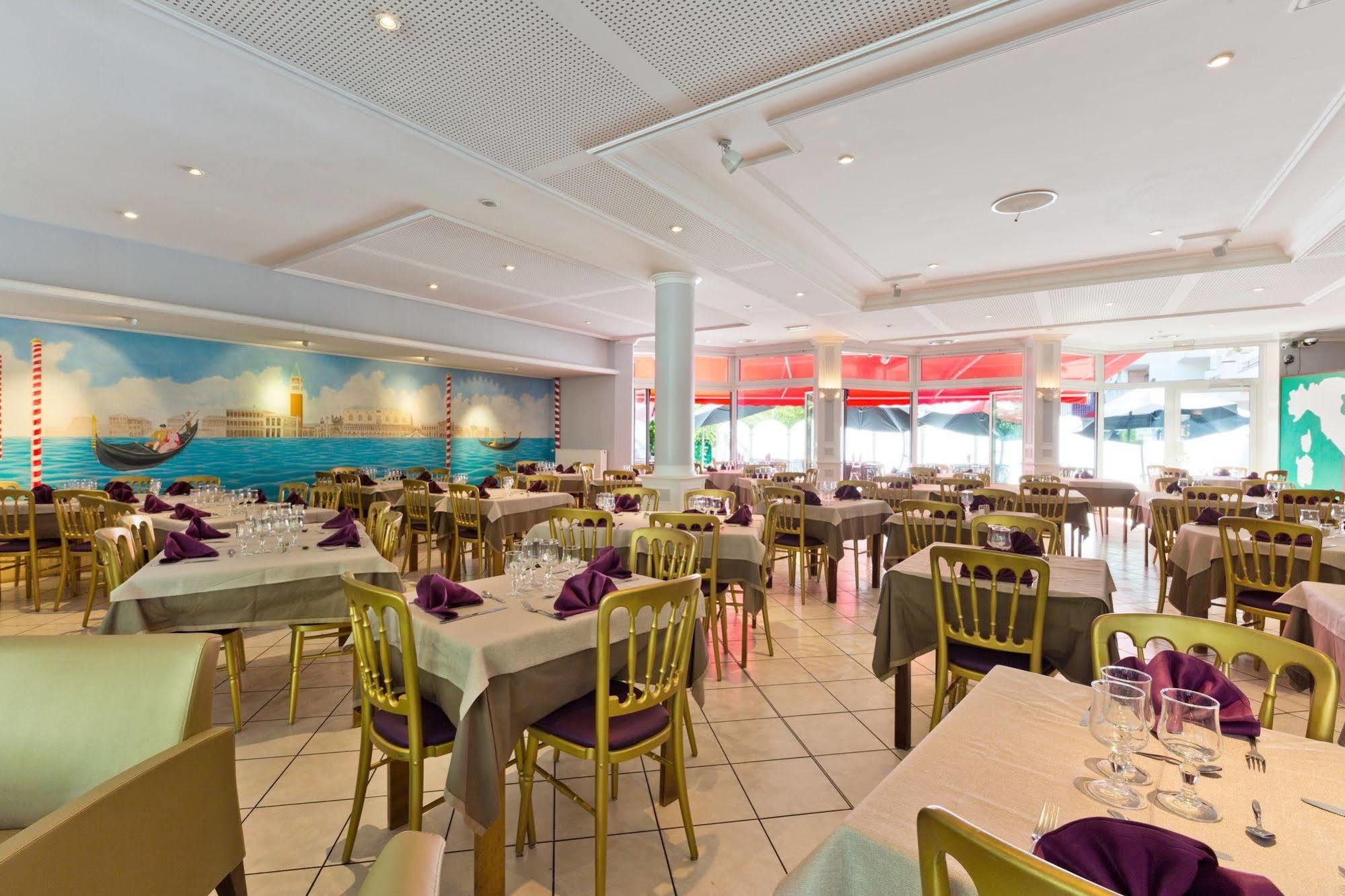 Hotel Novel Restaurant La Mamma Annecy Exterior photo